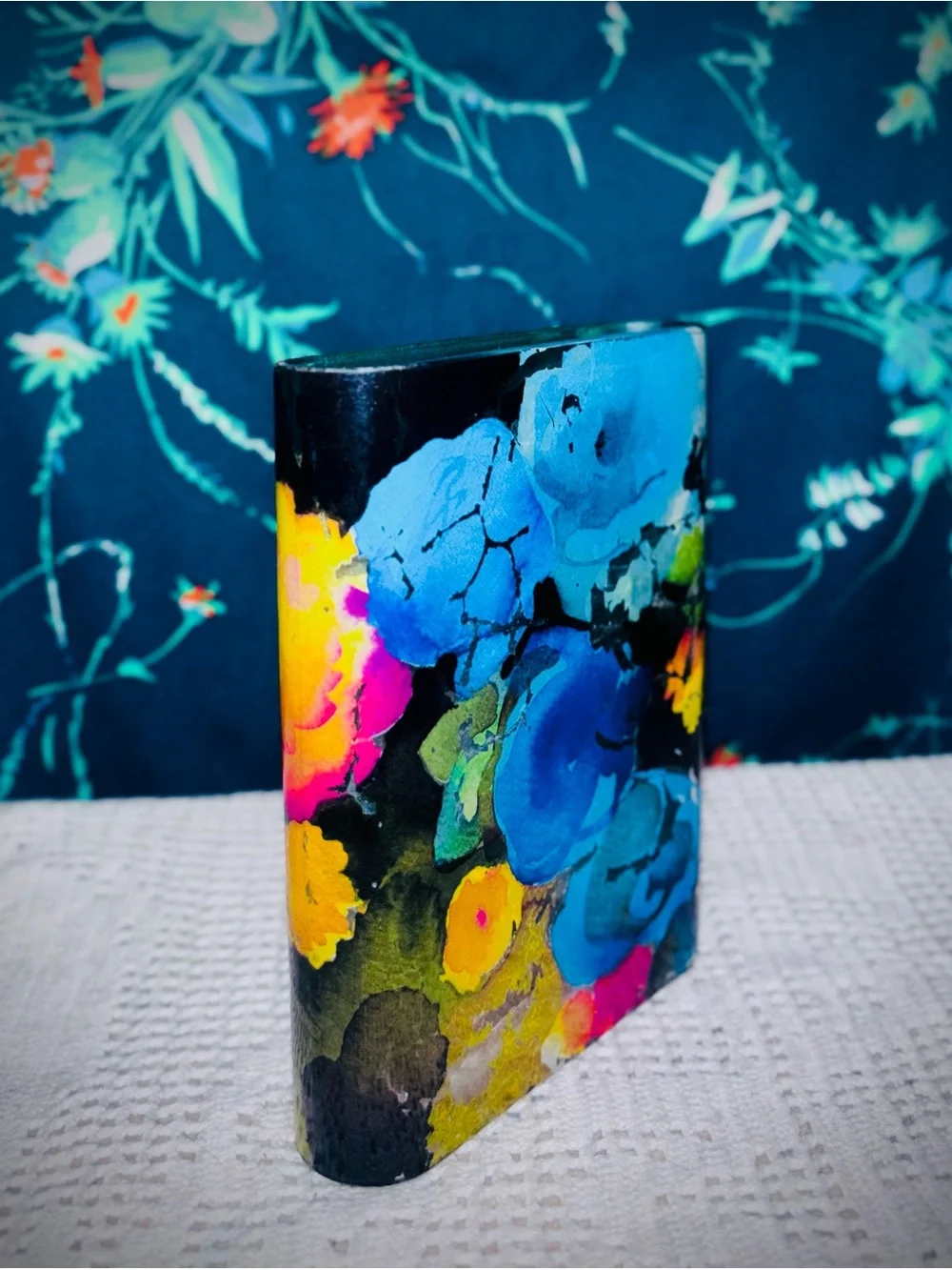 Vtg 1990s Fringe Studio Vibrant Floral Print Rectangular Glass Vase